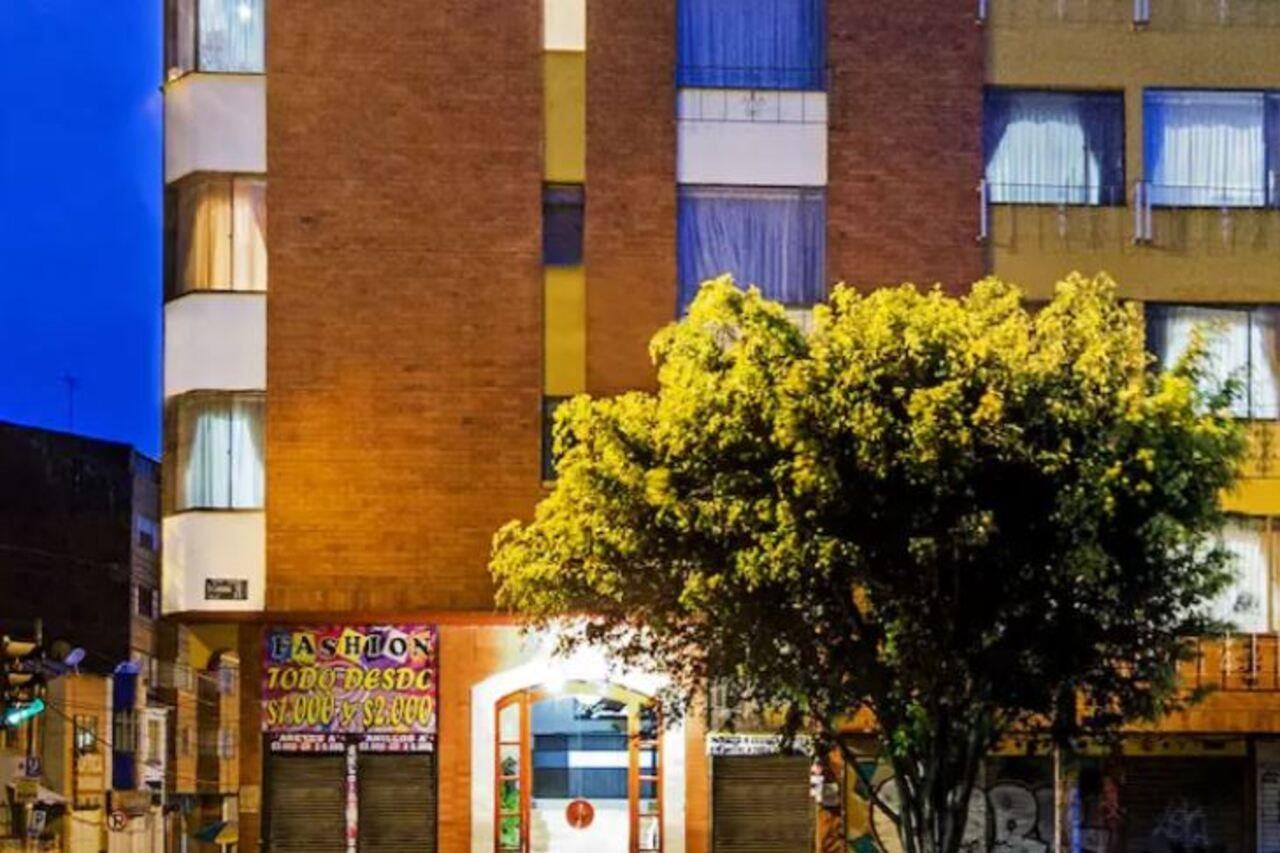 Apartahotel Bogota Gran Marquez, Apartaestudios Y Habitaciones Bagian luar foto