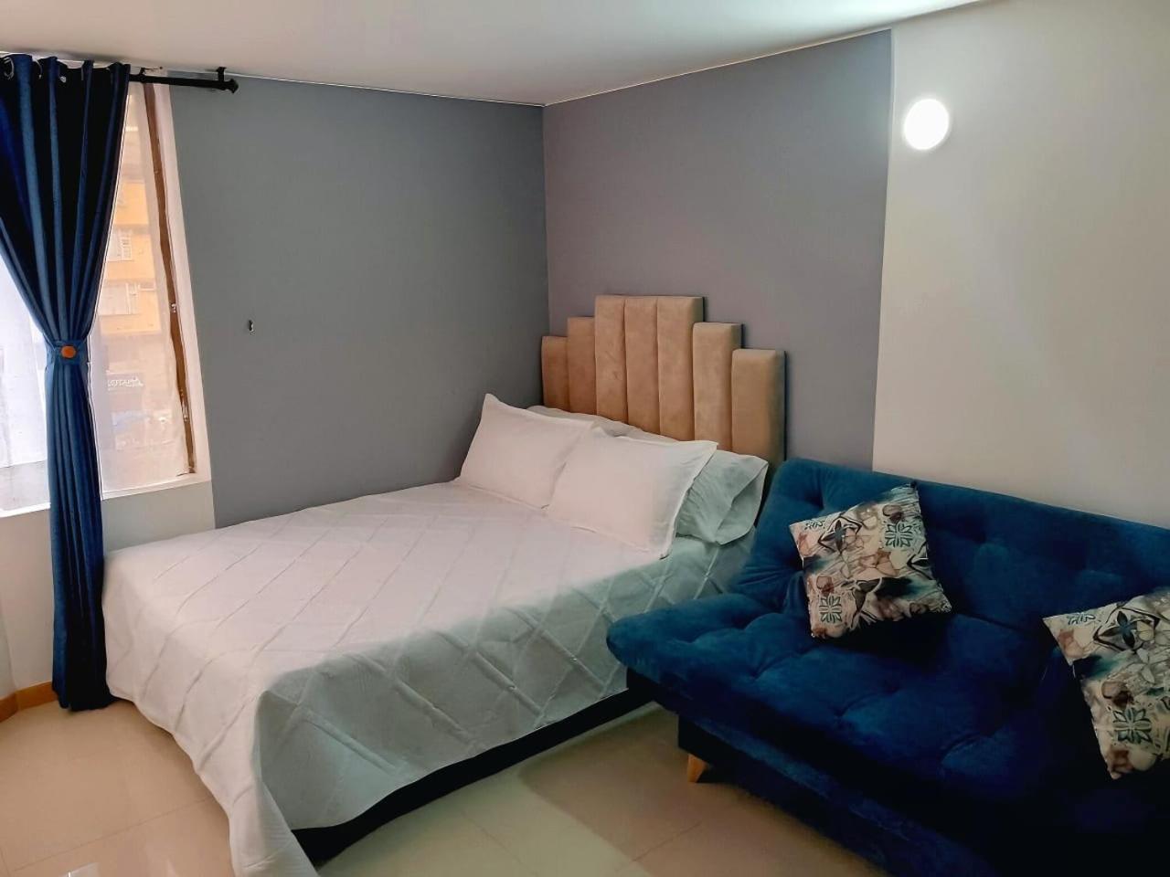 Apartahotel Bogota Gran Marquez, Apartaestudios Y Habitaciones Bagian luar foto