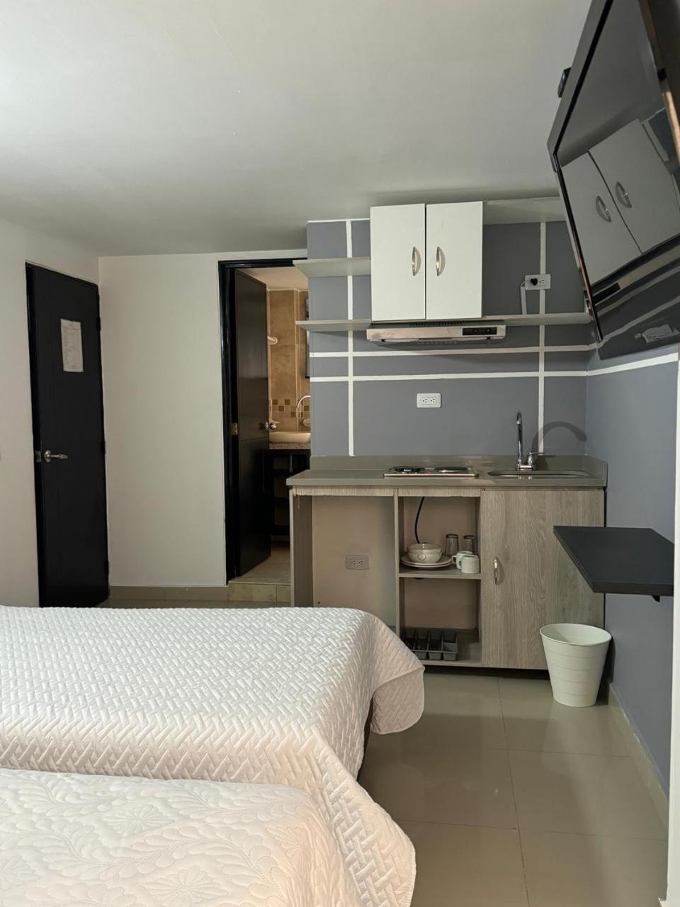 Apartahotel Bogota Gran Marquez, Apartaestudios Y Habitaciones Bagian luar foto