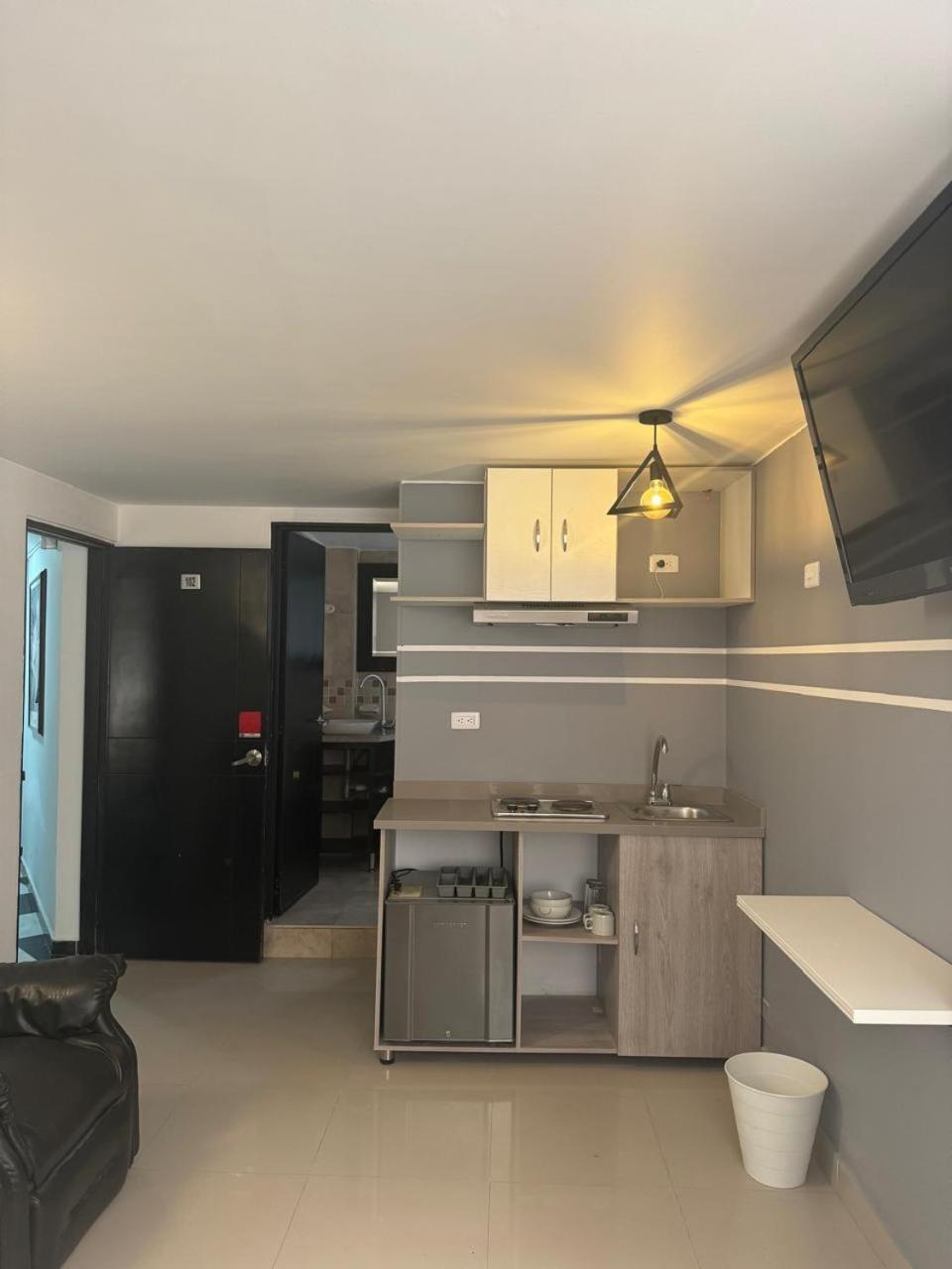 Apartahotel Bogota Gran Marquez, Apartaestudios Y Habitaciones Bagian luar foto