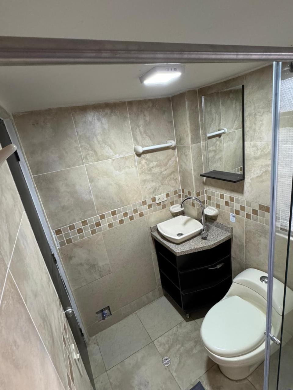 Apartahotel Bogota Gran Marquez, Apartaestudios Y Habitaciones Bagian luar foto