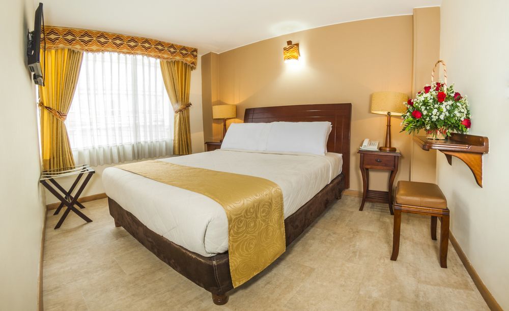 Apartahotel Bogota Gran Marquez, Apartaestudios Y Habitaciones Bagian luar foto